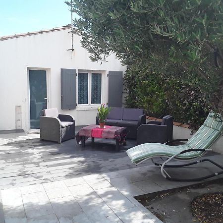 Maison Plage De La Cible A Saint Martin De Re 100 M De La Plage Villa Екстериор снимка